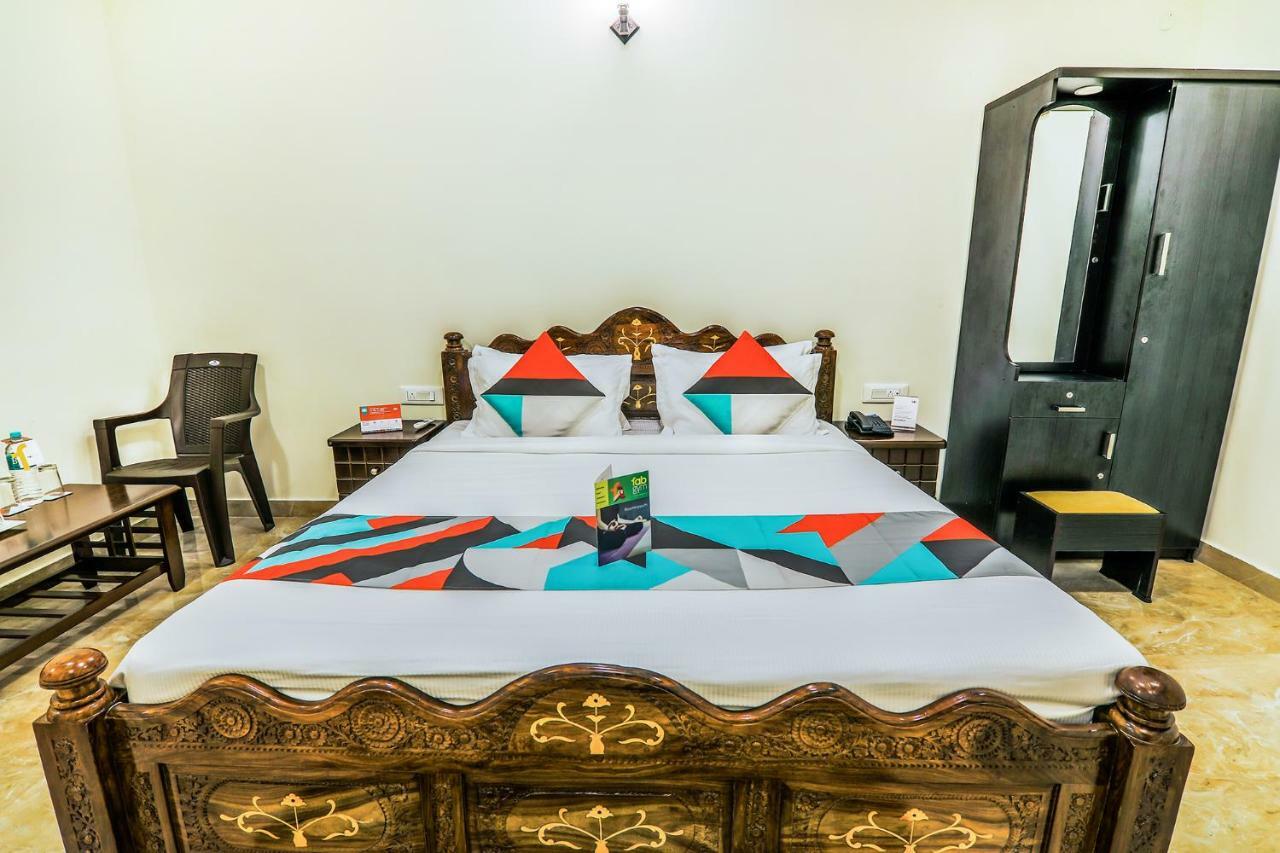 Fabexpress Royal Hideway Resort Утакаманд Экстерьер фото