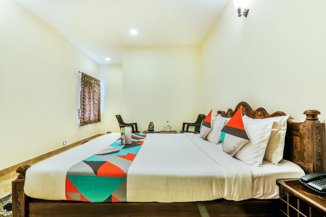 Fabexpress Royal Hideway Resort Утакаманд Экстерьер фото